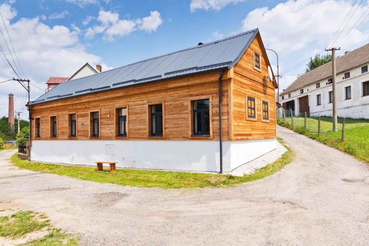 Chalupa Ceska Kanada Guest House Dobrohor Eksteriør bilde